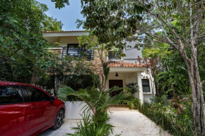 Charming Villa with 4BR and pool